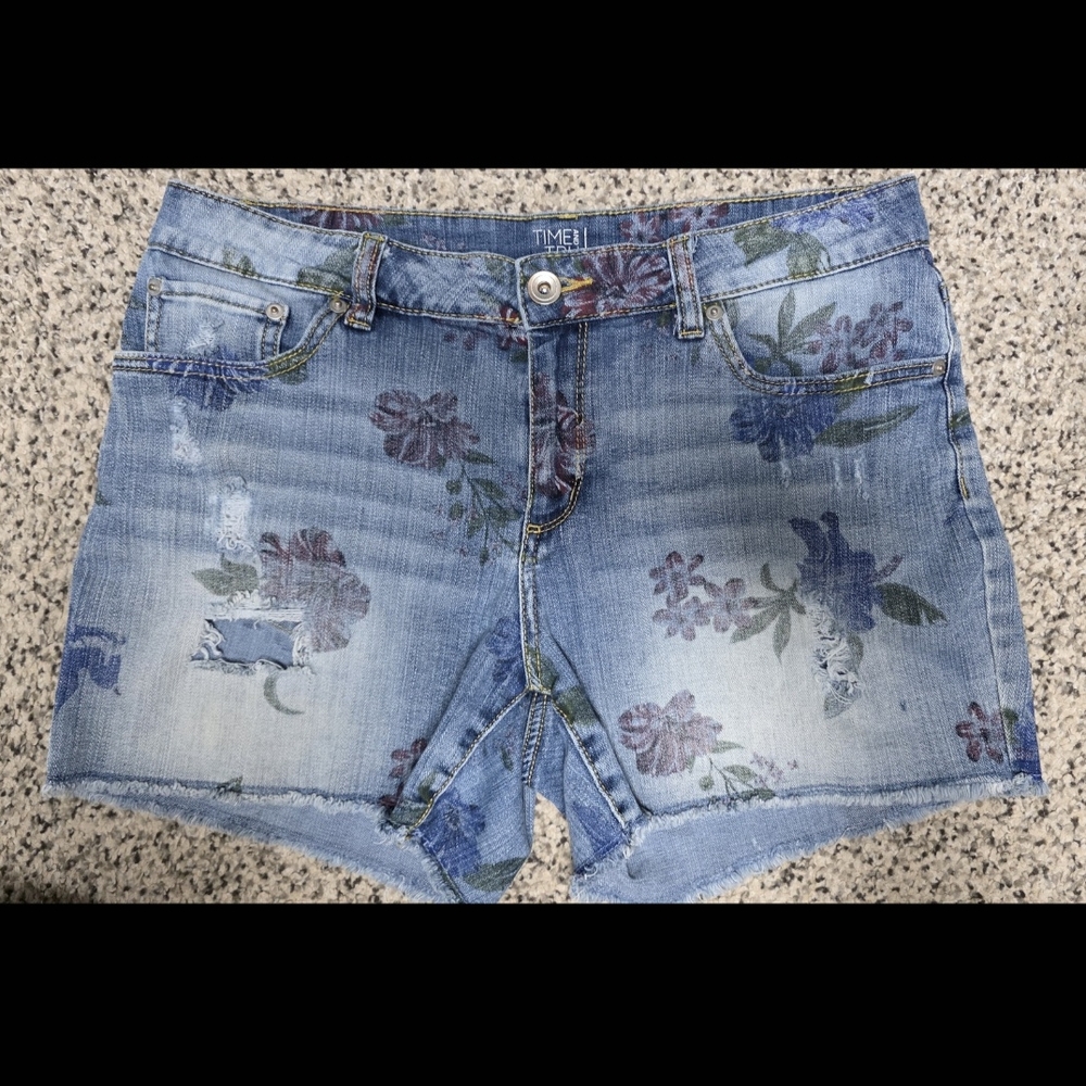 Time and Tru Blue Floral Denim Shorts with Frayed Hem - Size 12